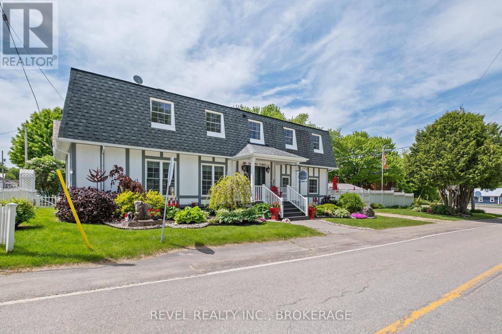 Rideau Lakes, ON K0G1V0,6 CAMPBELL STREET