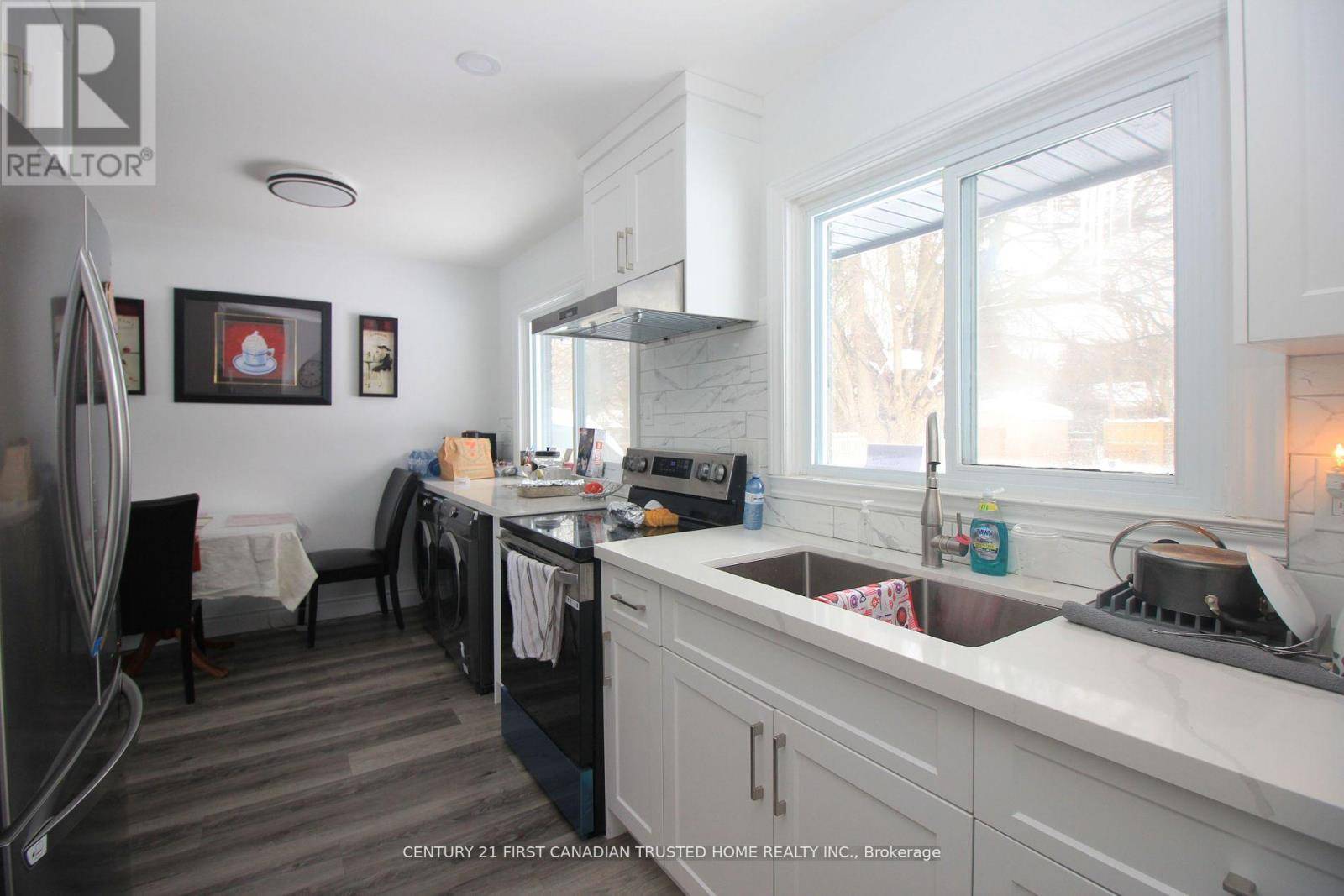London North (north P), ON N6H1V3,874 Oxford ST #Upper
