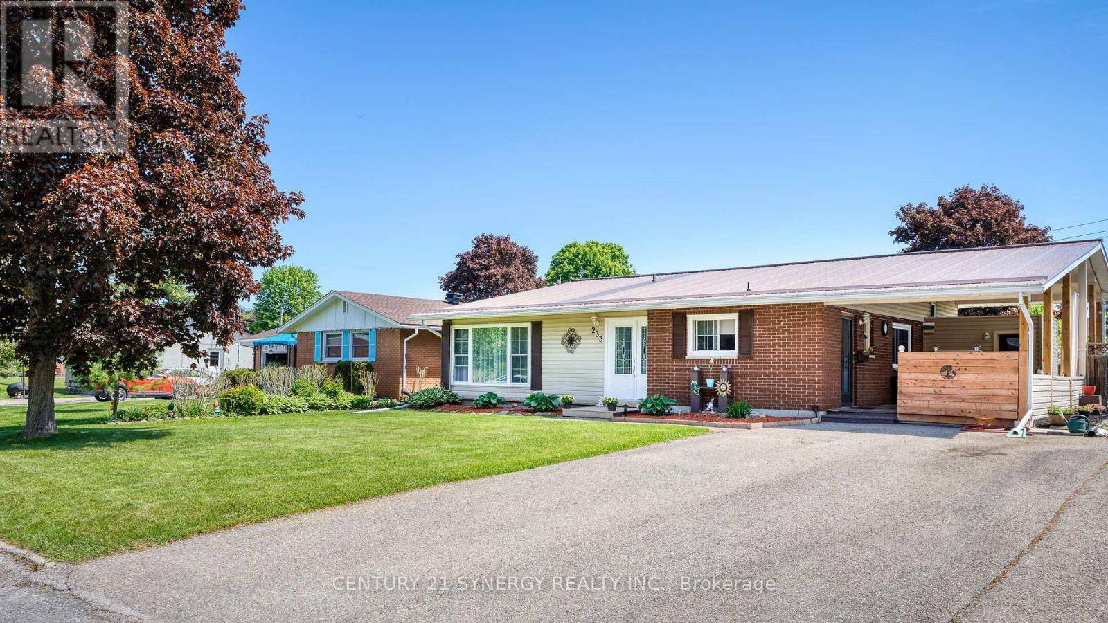 Smiths Falls, ON K7A4M9,233 ALLAN STREET