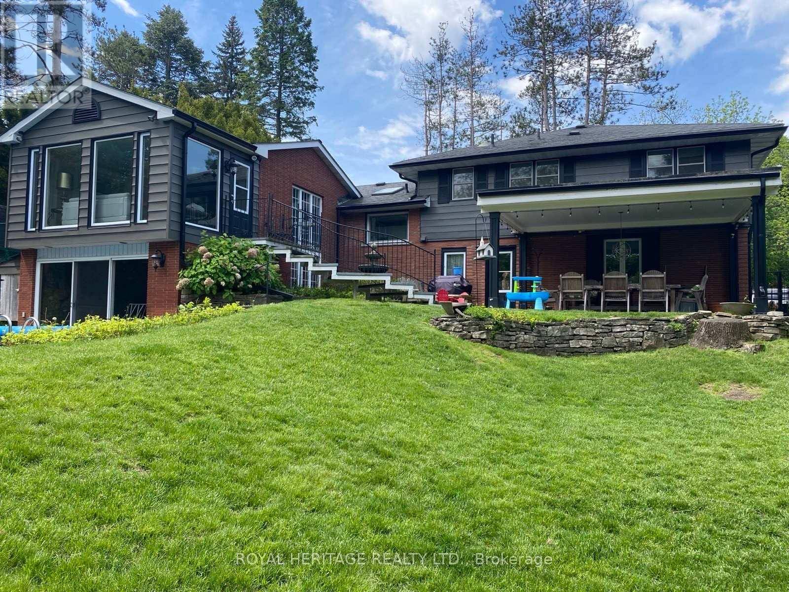 Hamilton (ancaster), ON L5G1M3,63 CAIT COURT