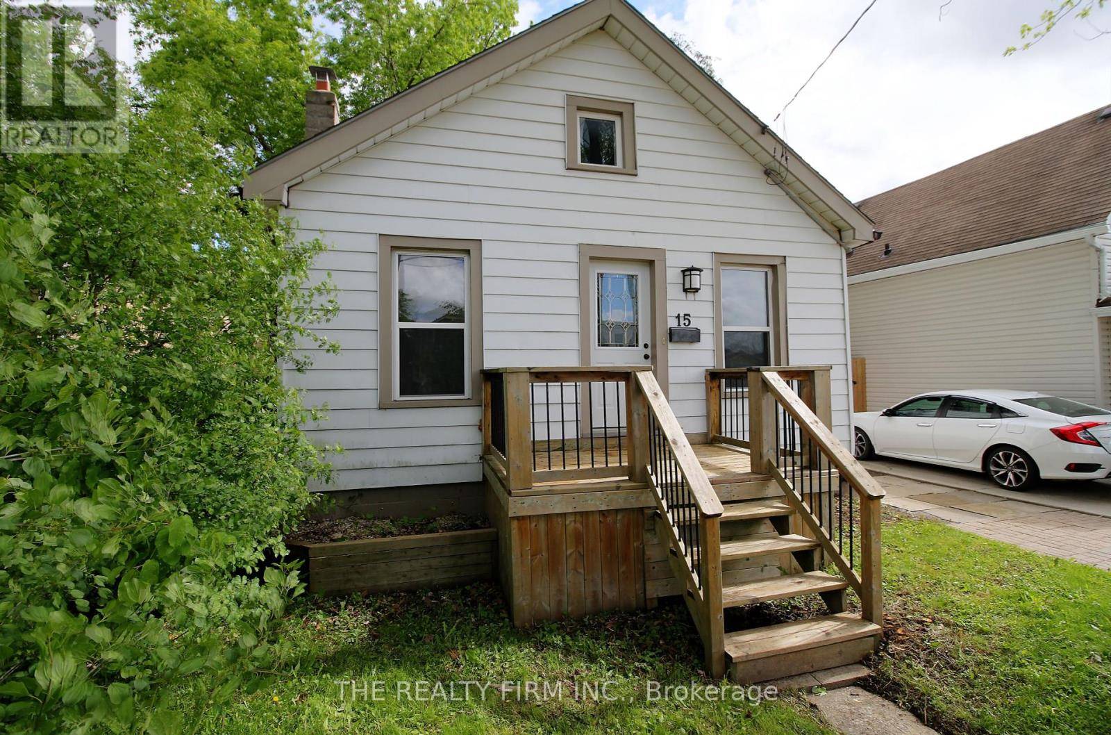 London South (south E), ON N6J1L2,15 FORBES STREET
