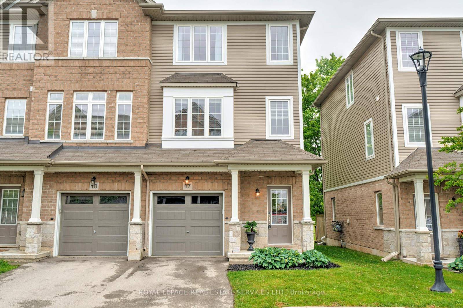 122 Dundas ST East #17, Hamilton (waterdown), ON L9H7N3