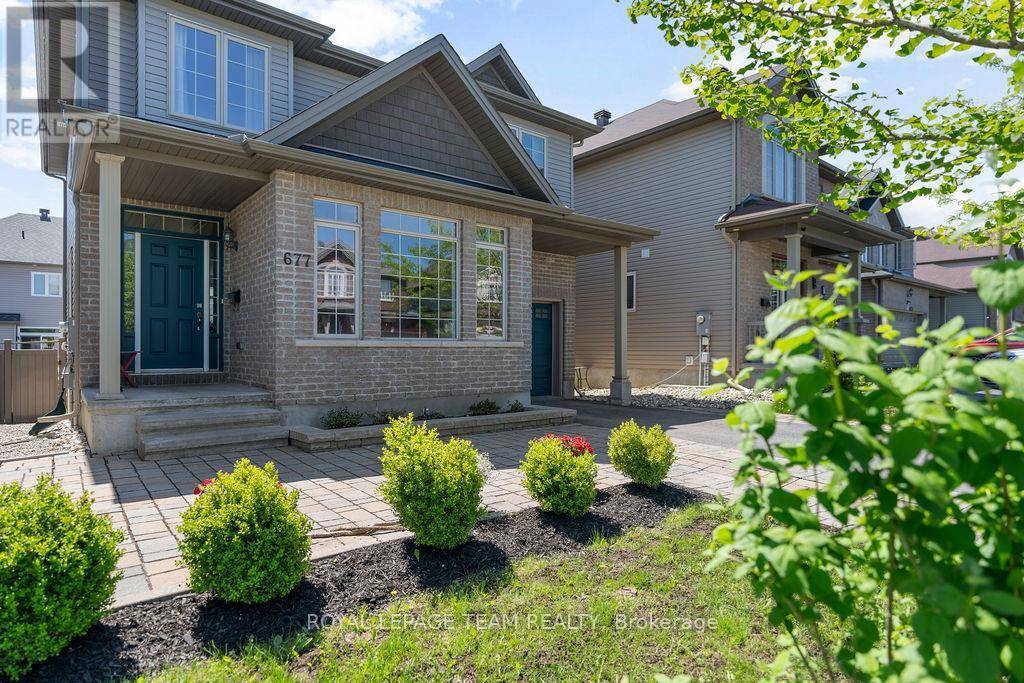 Ottawa, ON K1T0L2,677 SUNBURST STREET