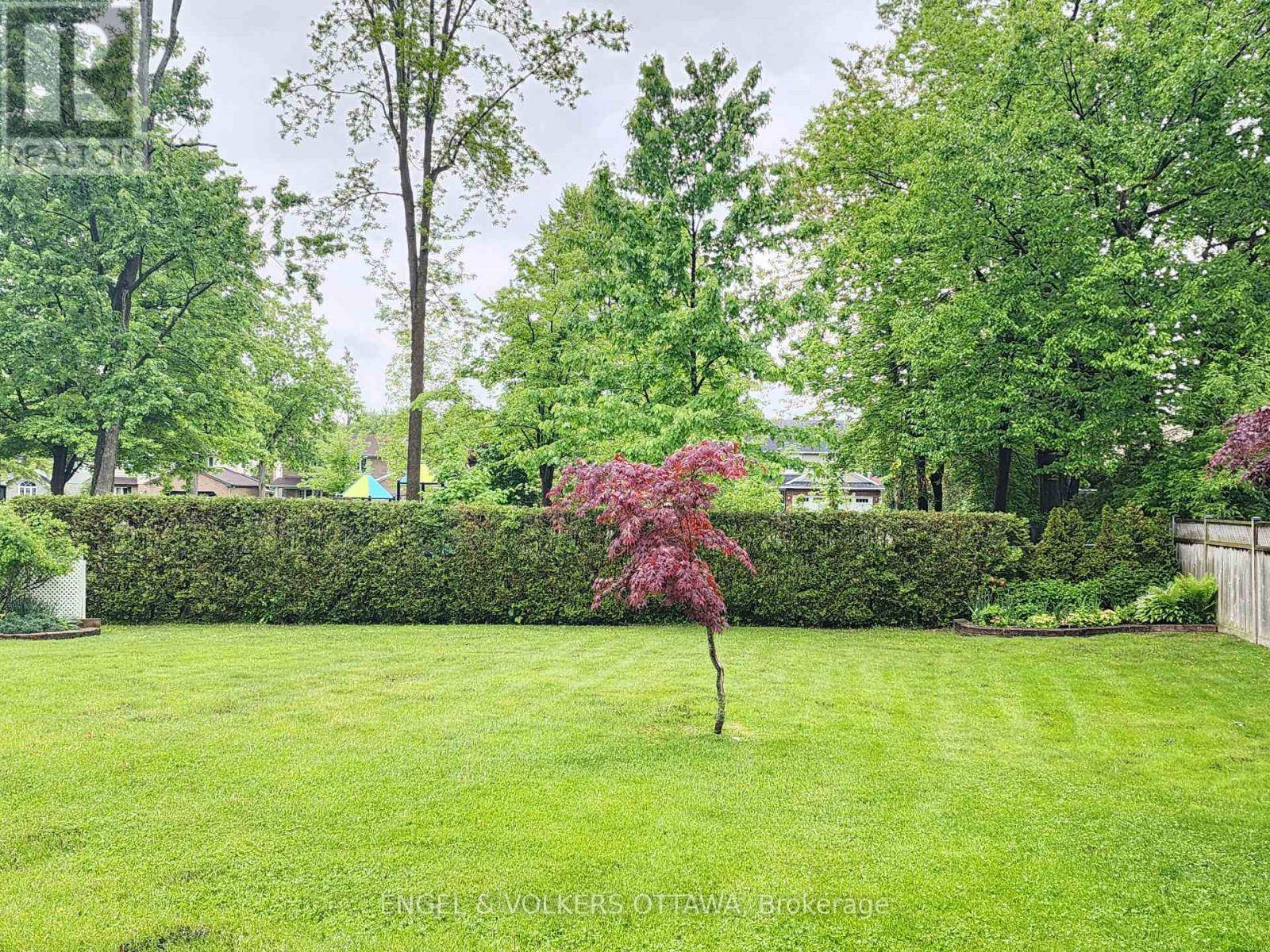 Cornwall, ON K6J5L3,1732 BLAKELY DRIVE NW