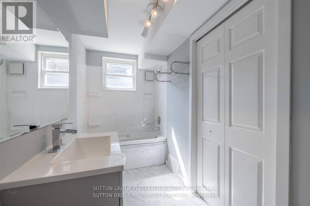 London East (east D), ON N5V2N6,1287 SORREL ROAD