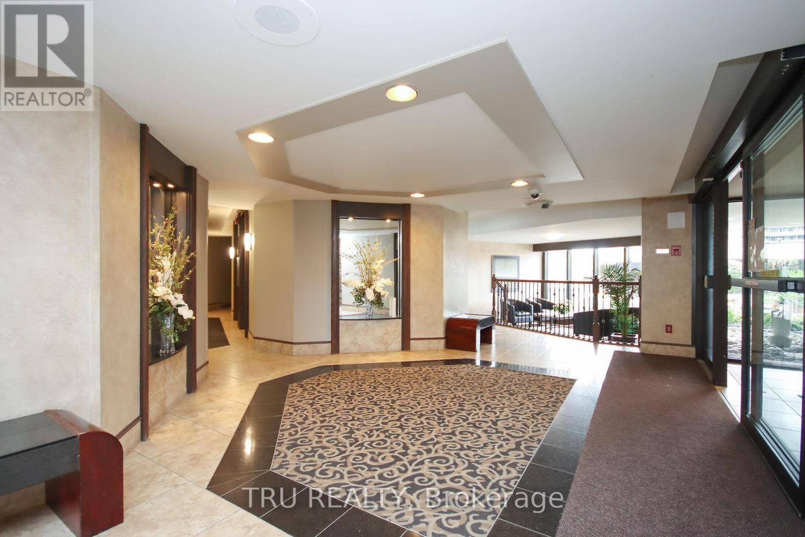 Ottawa, ON K2B8C8,1081 AMBLESIDE DR #1604