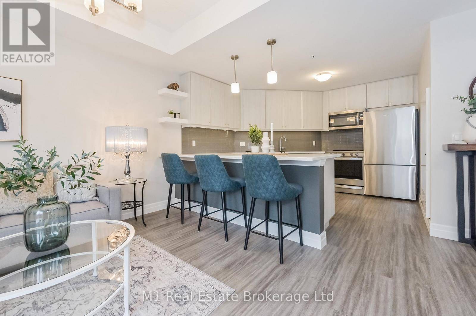 Centre Wellington (elora/salem), ON N0B1S0,19 Stumpf ST #101
