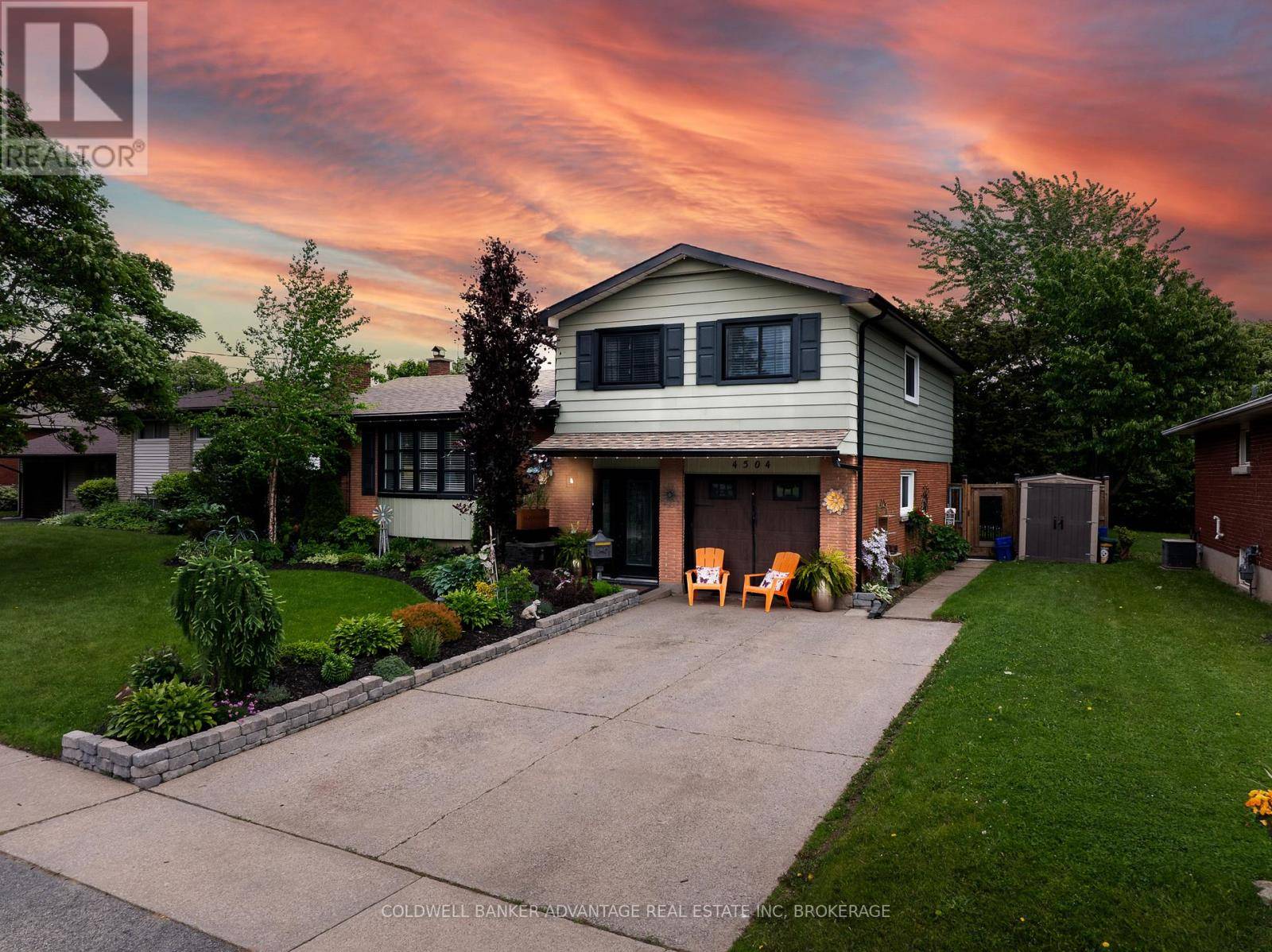 4504 QUEENSWAY GARDENS N, Niagara Falls (morrison), ON L2E6P7