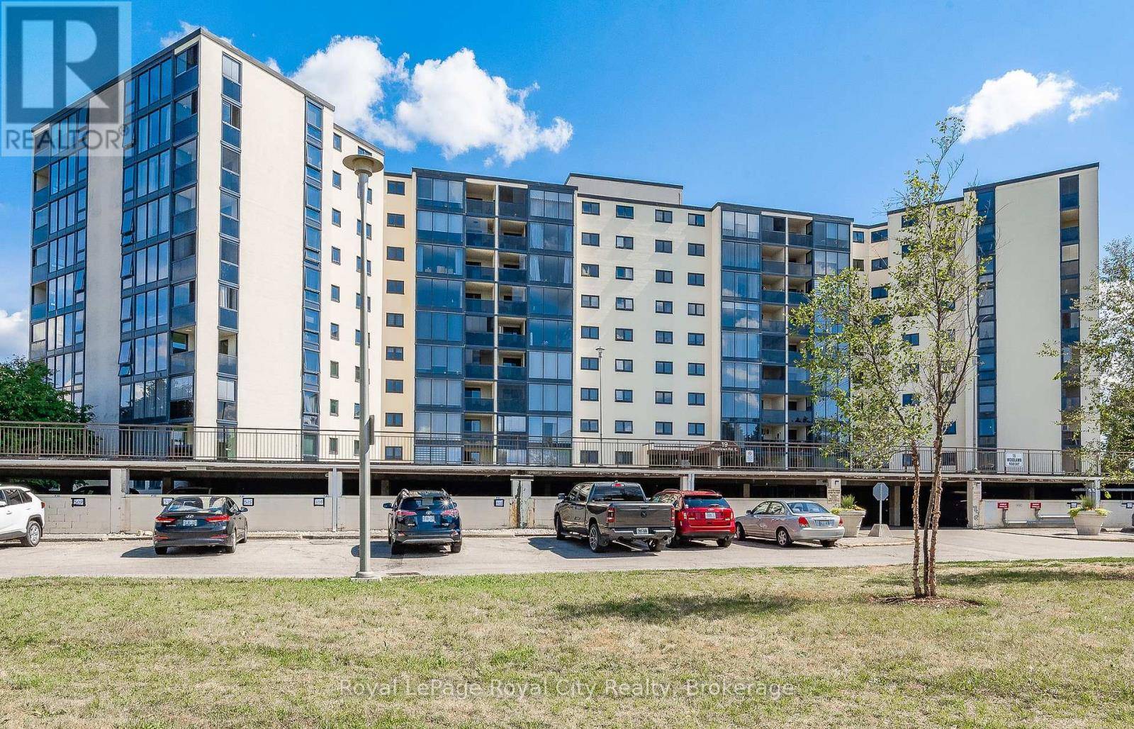 Guelph (riverside Park), ON N1H7B1,19 Woodlawn RD East #207