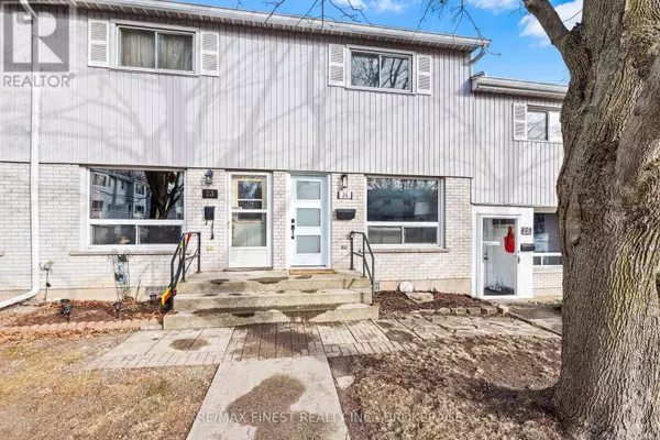 4427 Bath RD #24, Loyalist (amherstview), ON K7N1A1