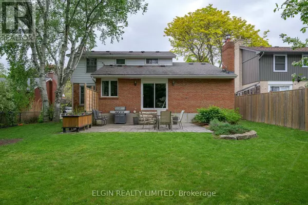 St. Thomas, ON N5R1E5,17 GLANWORTH AVENUE