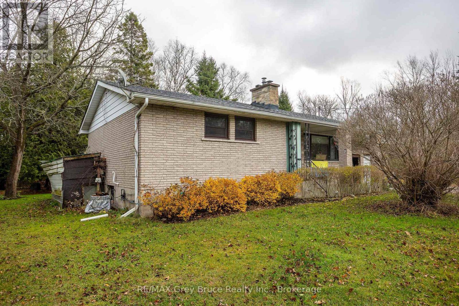 South Bruce Peninsula, ON N0H2G0,564 MUNICIPAL ROAD