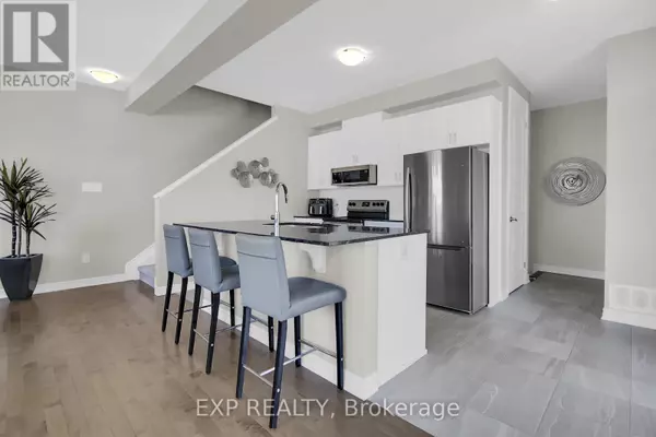 Ottawa, ON K0A2Z0,814 BASCULE PLACE