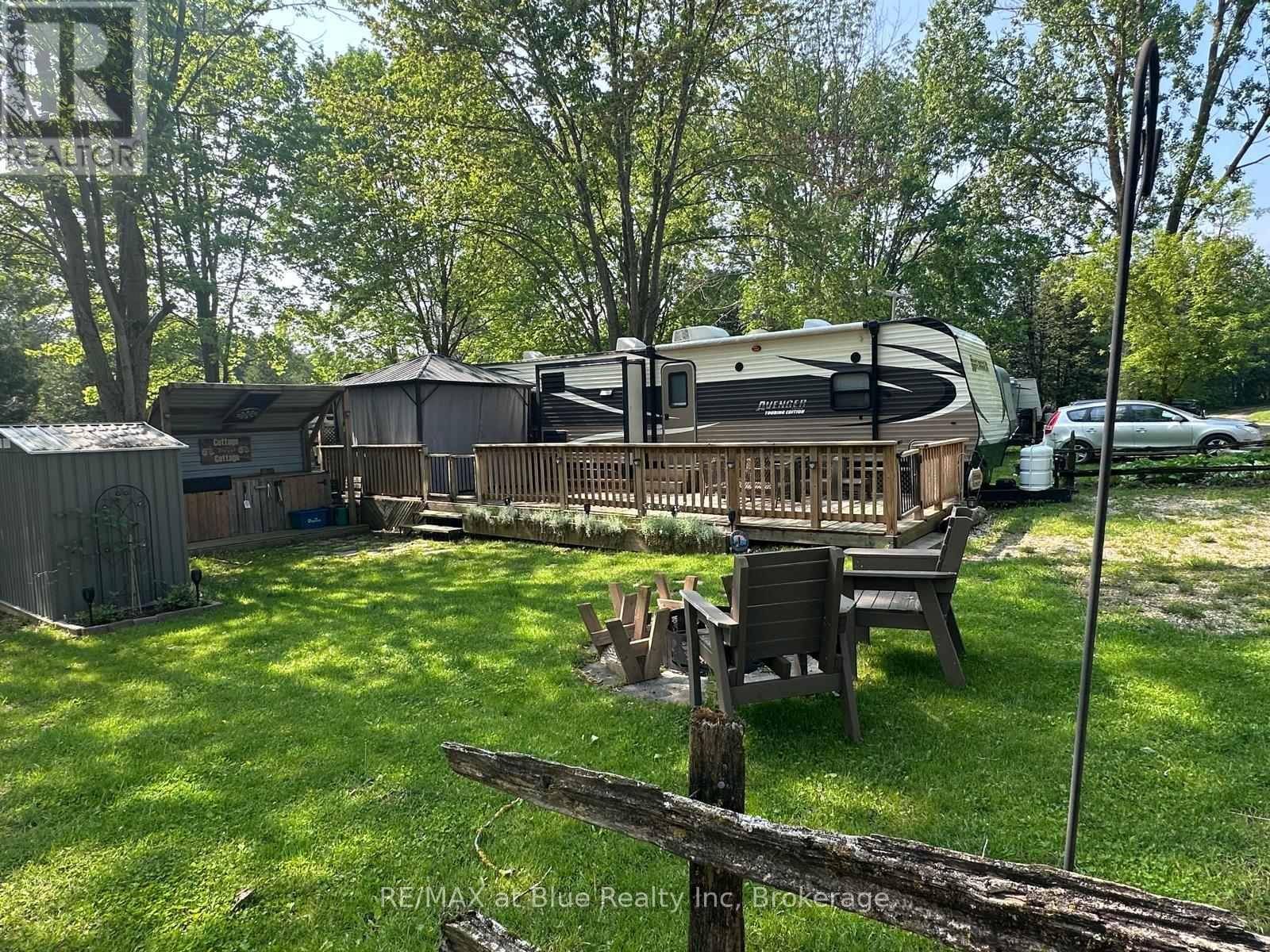 Wellington North, ON N0G2L0,7489 SIDEROAD 5 E #S4