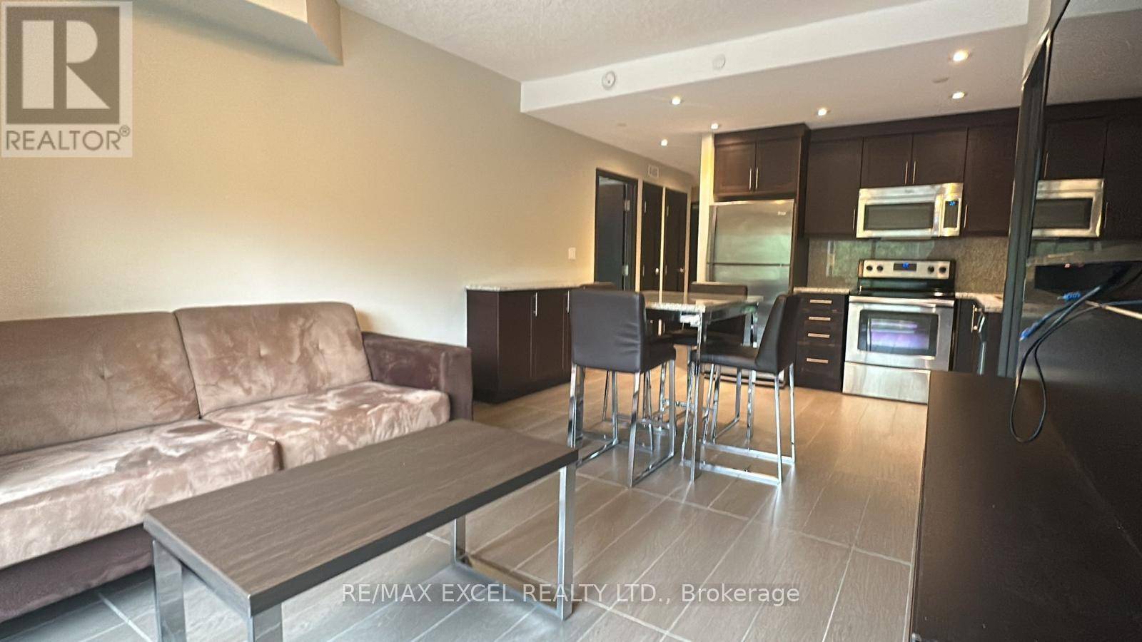 London East (east B), ON N6A0C1,1235 Richmond ST #315