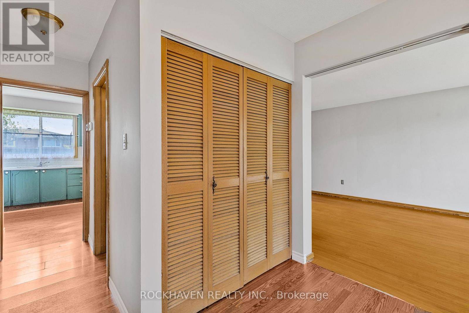 Hamilton (stoney Creek), ON L8G3V4,17 RAMSGATE DRIVE