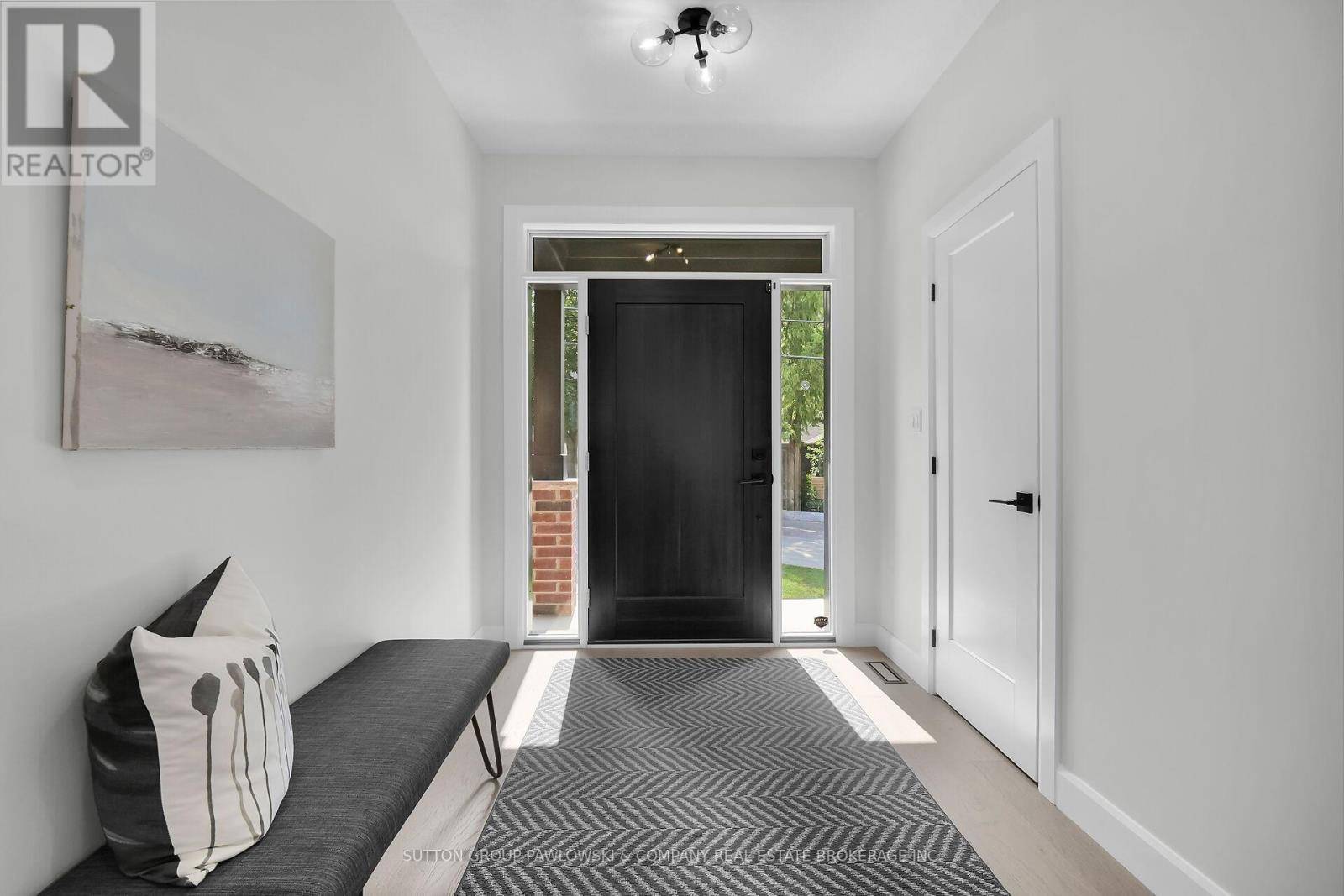 London South (south N), ON N6K3R2,418 OLD WONDERLAND ROAD