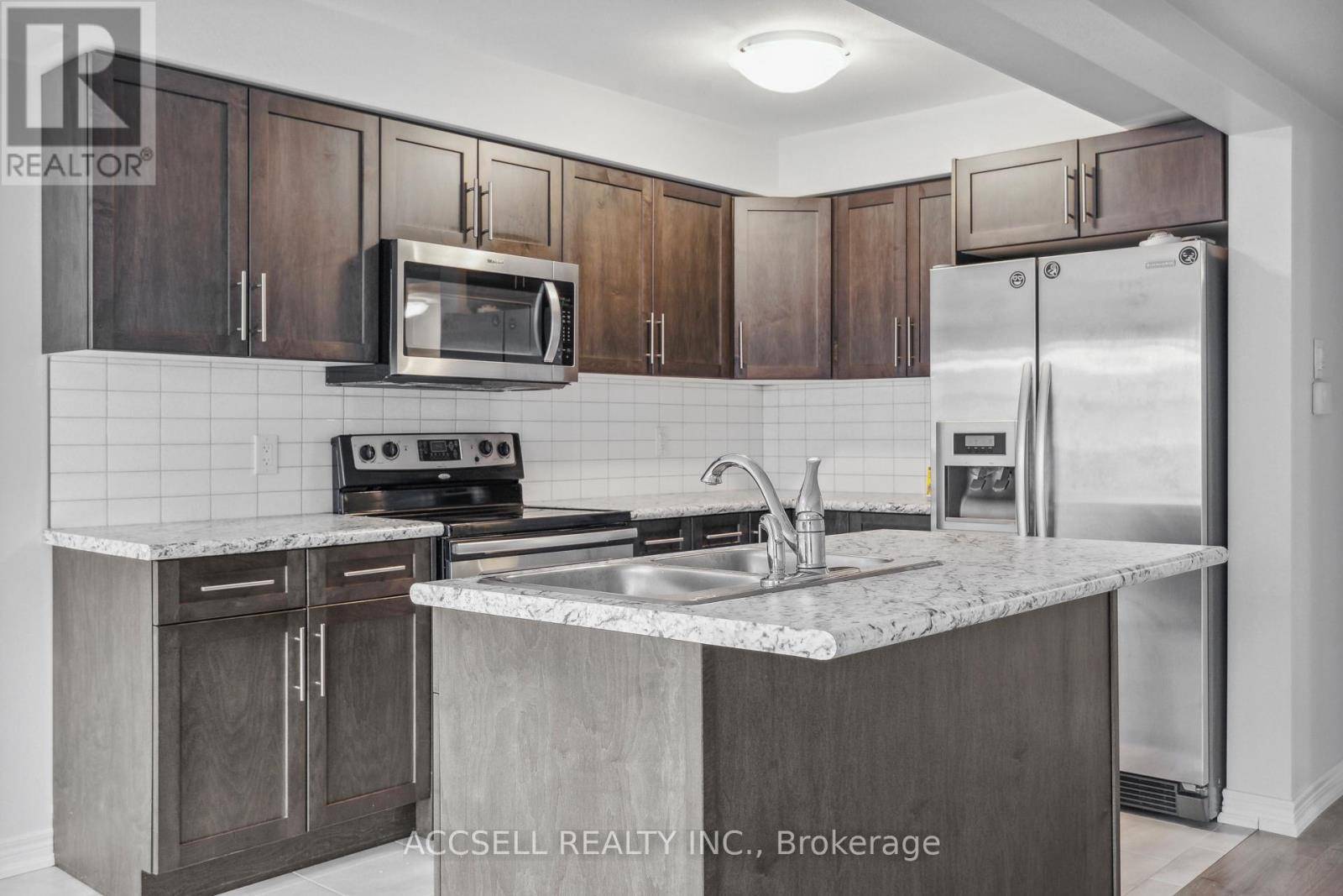 Welland (coyle Creek), ON L3C0G7,580 JULIA DRIVE