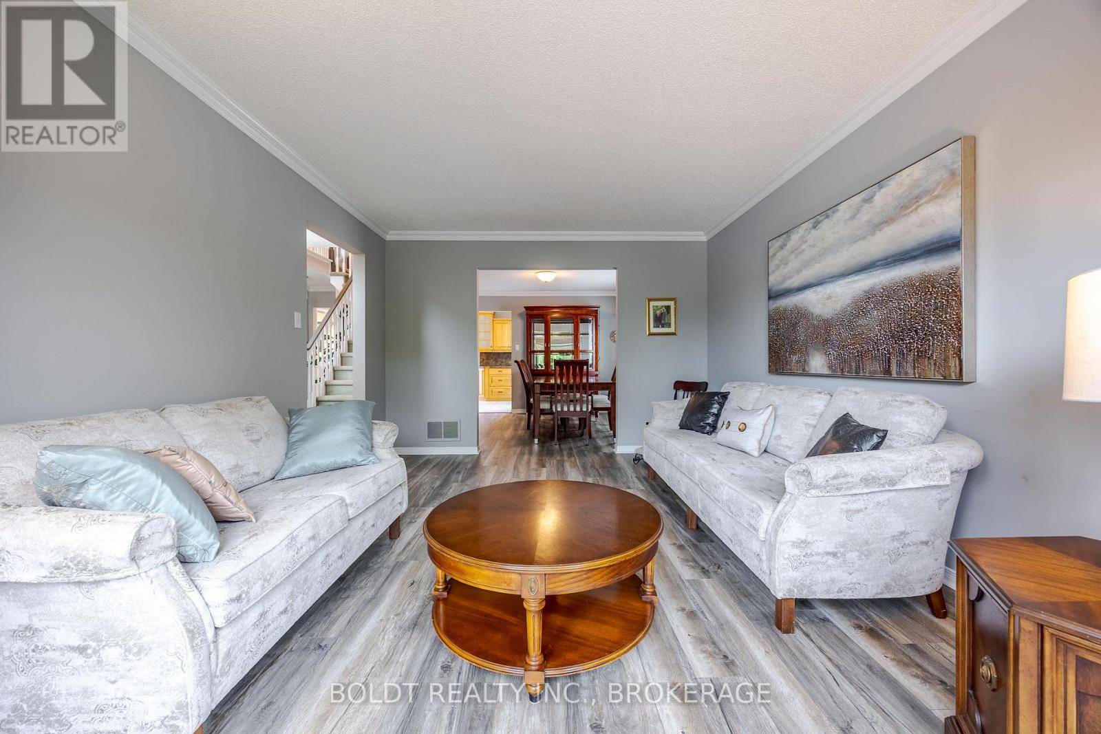 St. Catharines (rykert/vansickle), ON L2S3T1,22 WESTLAND STREET