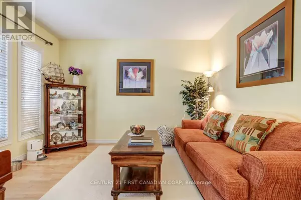 London South (south L), ON N6K4V4,941 BARCLAY ROAD