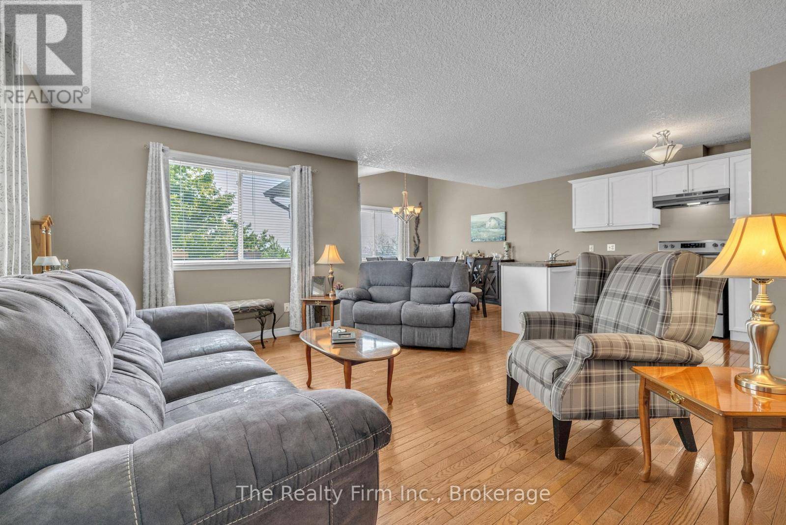 Woodstock (woodstock - South), ON N4V1G4,868 STONEGATE DRIVE