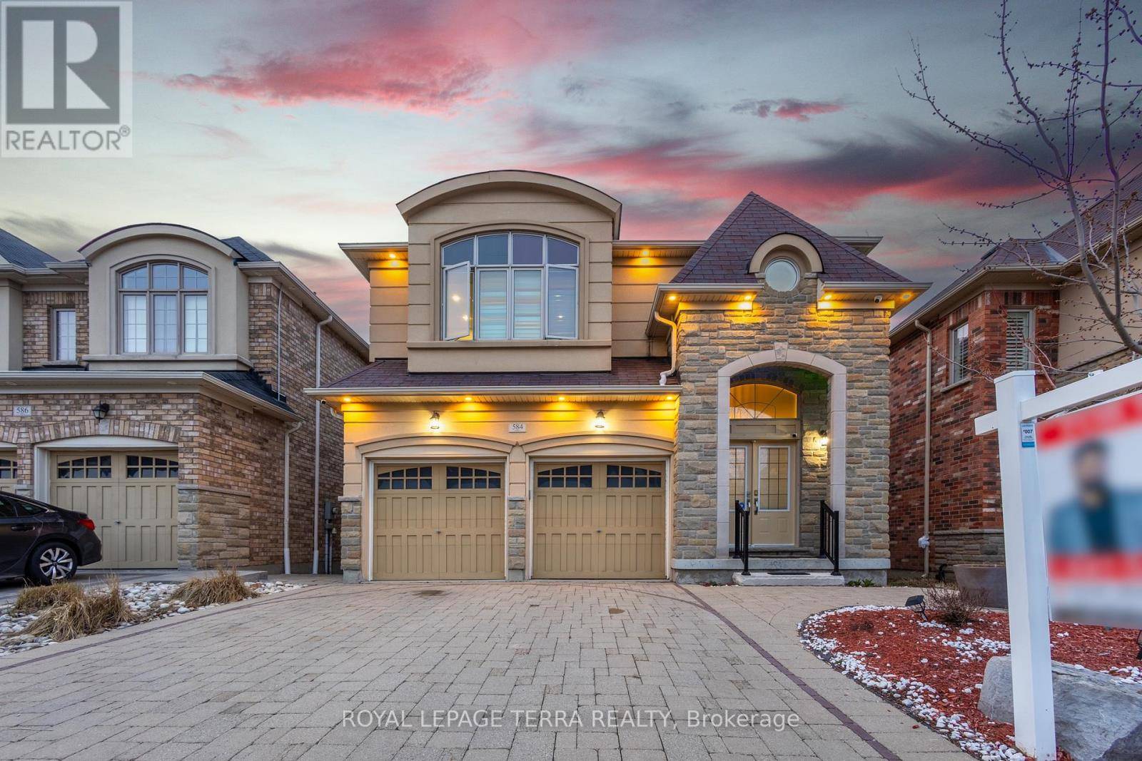 584 PINERY TRAIL, Waterloo, ON N2V2Y3