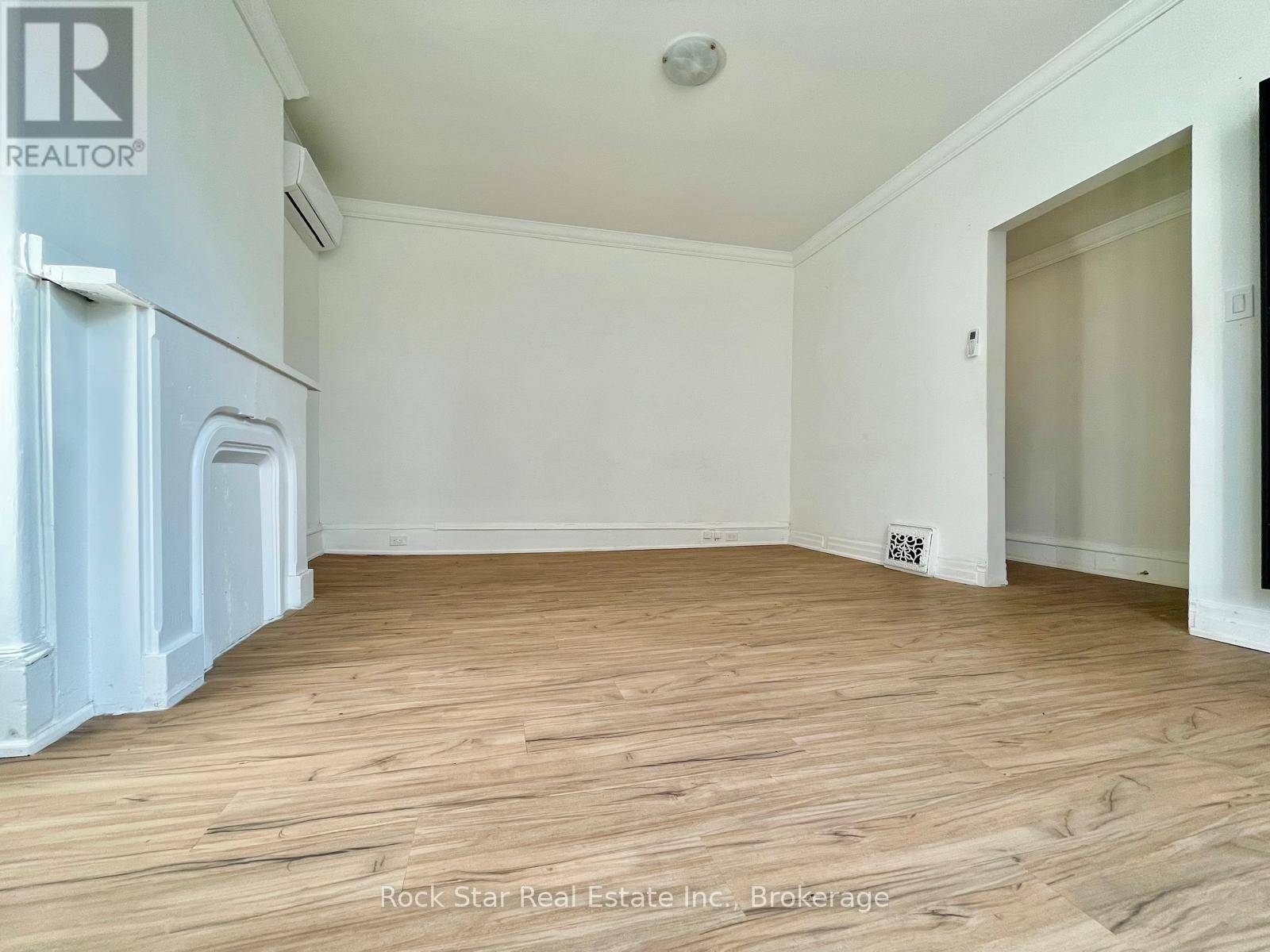 Hamilton (beasley), ON L8L2A2,115 CANNON STREET E