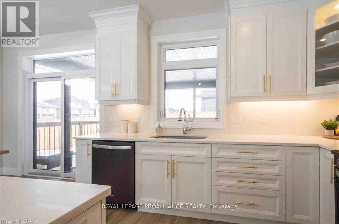 Brighton, ON K0K1H0,31 MACKENZIE JOHN CRESCENT