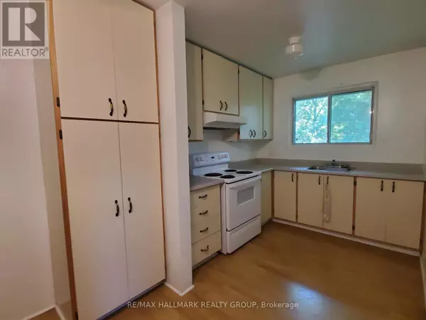 Ottawa, ON K1Z8H7,1390 MAYVIEW AVENUE