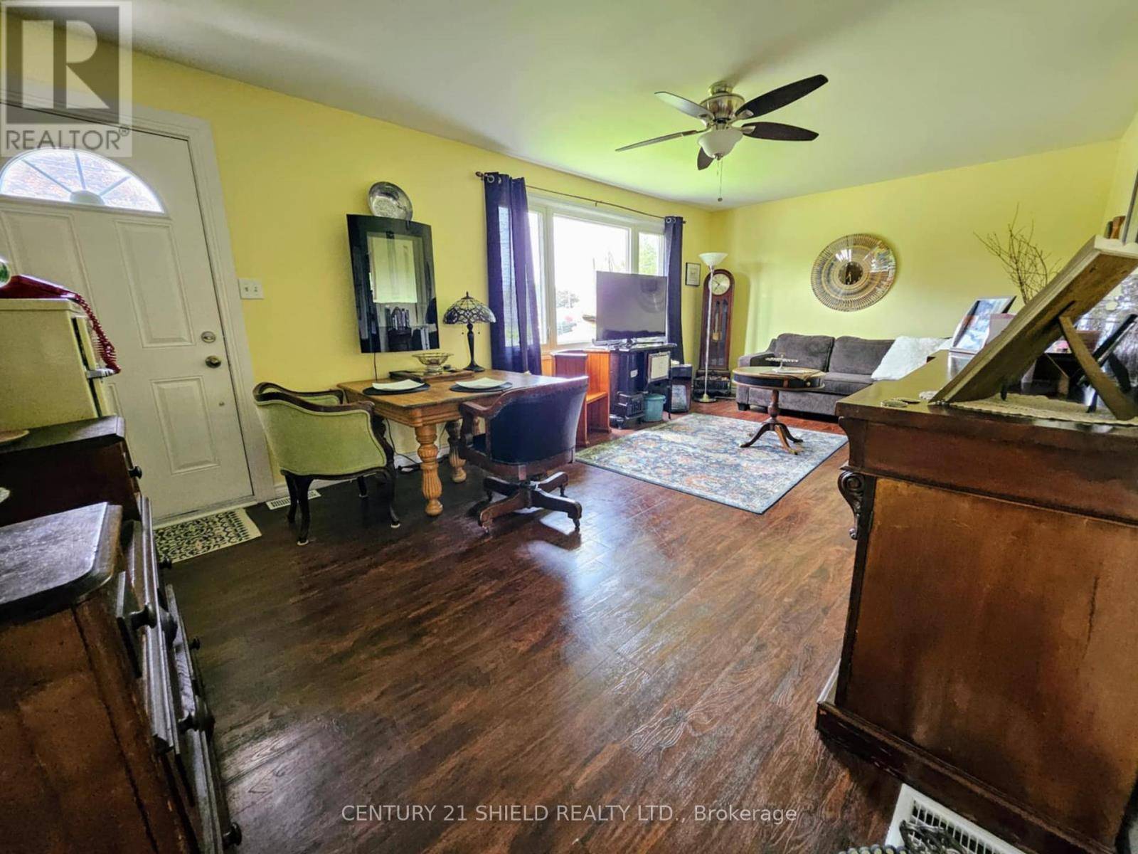 Cornwall, ON K6K1C1,3131 DUVAL AVENUE