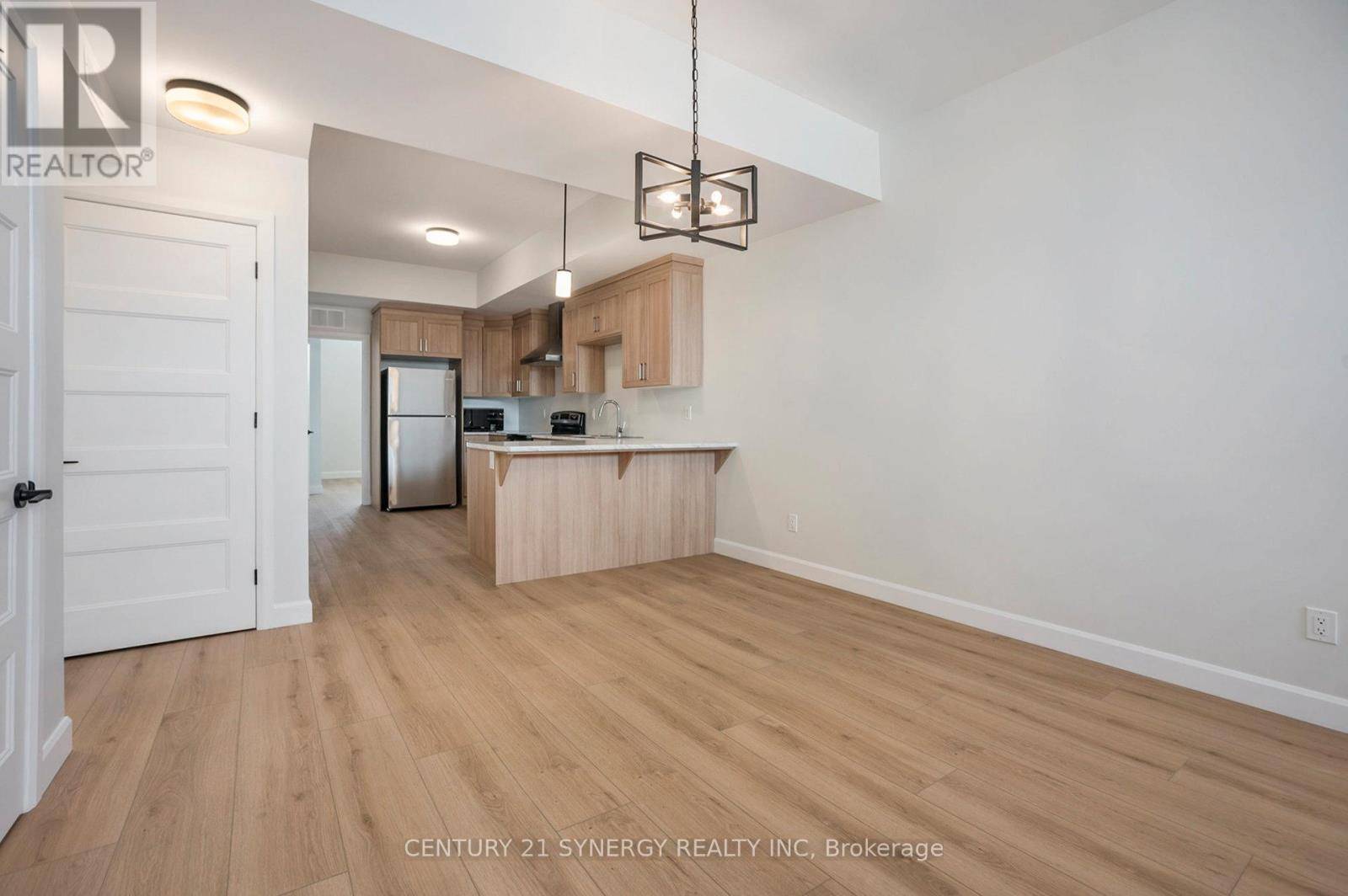 North Stormont, ON K0A1R0,89 Helen ST #B