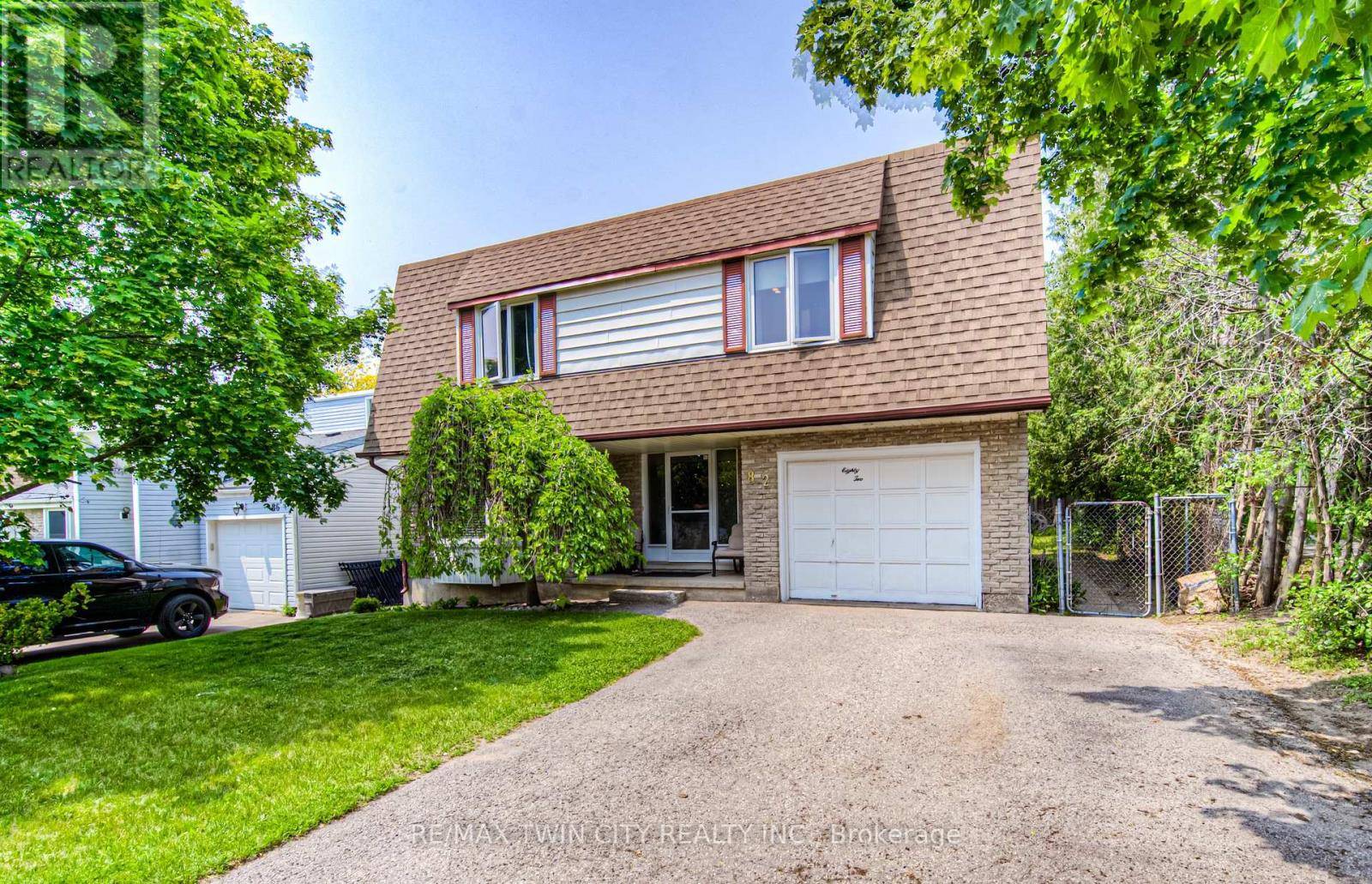 82 ROSENEATH CRESCENT, Kitchener, ON N2E1V9