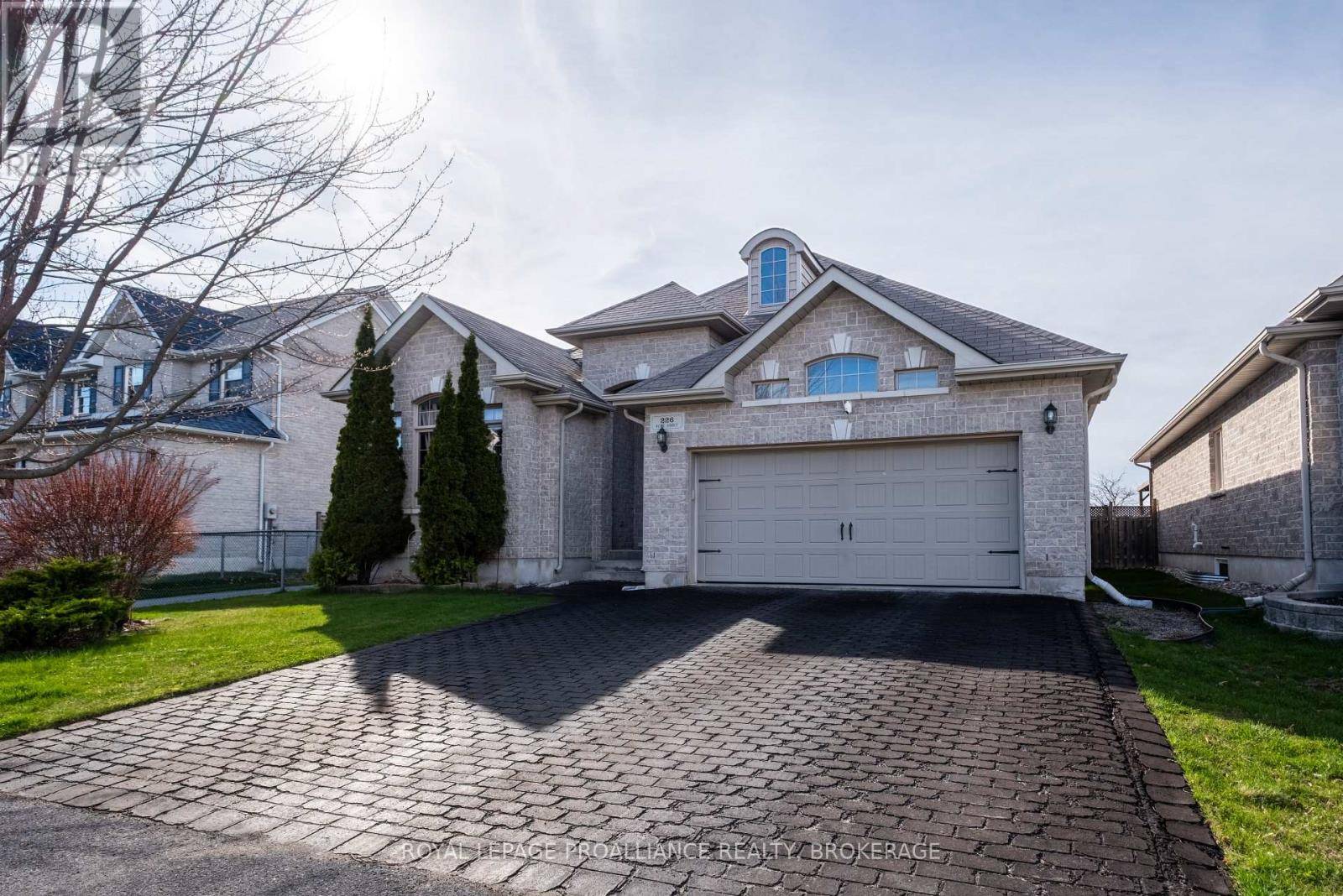226 ROSE ABBEY DRIVE, Kingston (kingston East (incl Barret Crt)), ON K7K0A2