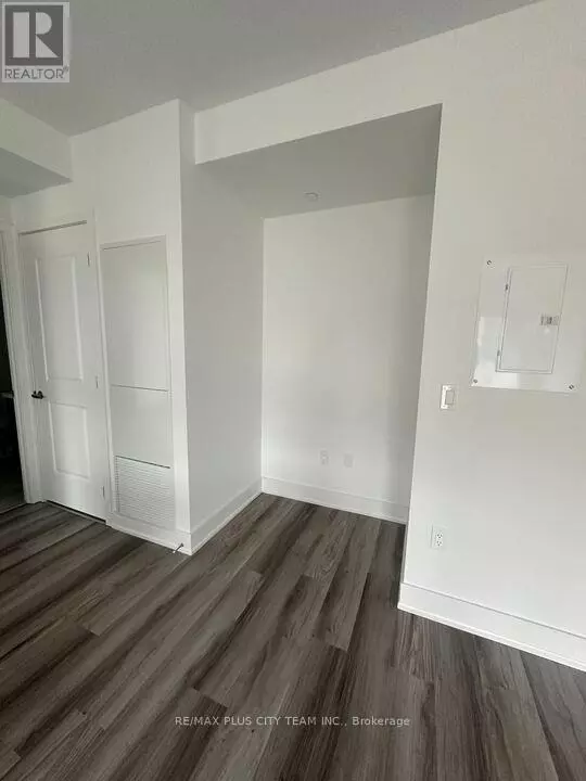 Brantford, ON N3T0Y2,575 Conklin RD #205