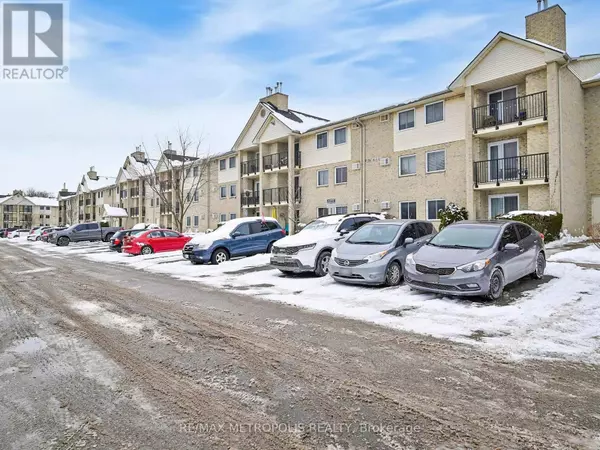London South (south T), ON N5Z4X8,735 DEVERON CRES #319