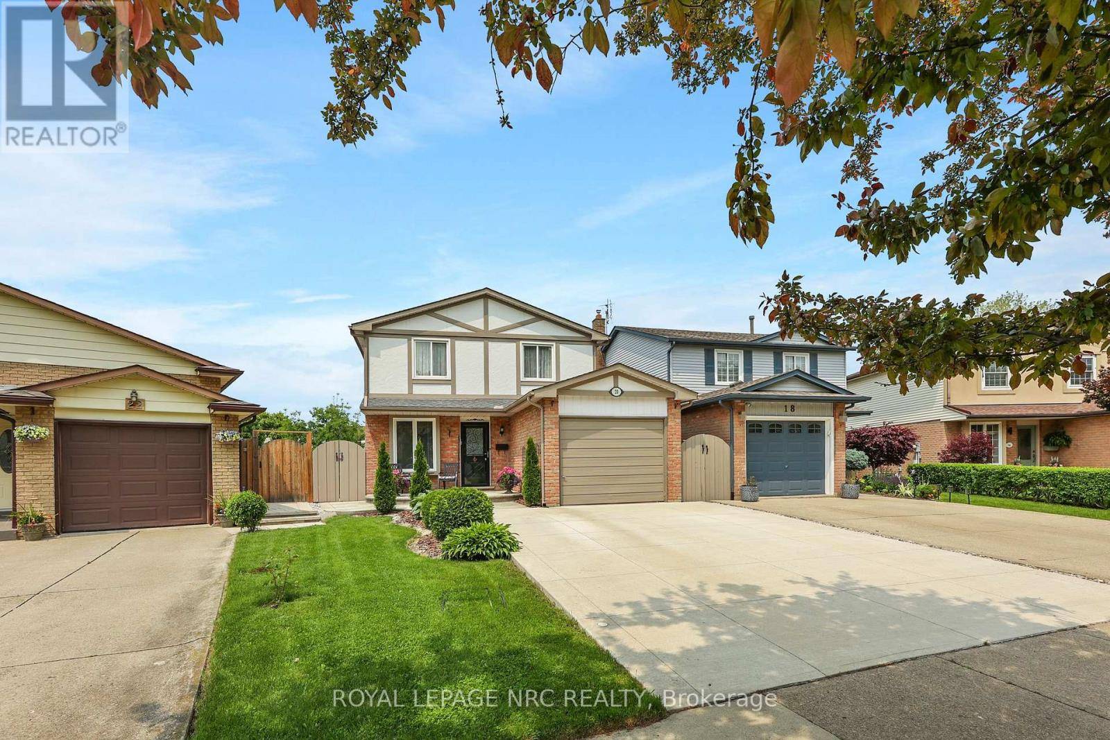 Hamilton (stoney Creek), ON L8G4G3,20 GLENASHTON DRIVE