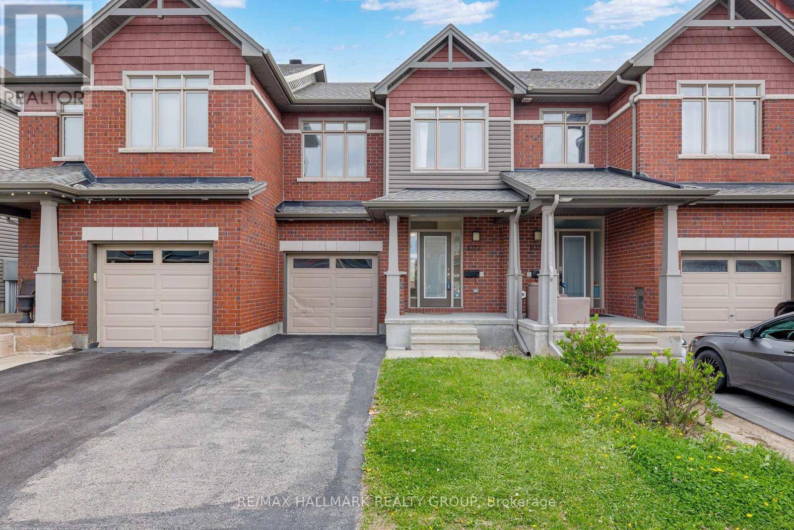 1022 COBBLE HILL DRIVE, Ottawa, ON K2J0J7