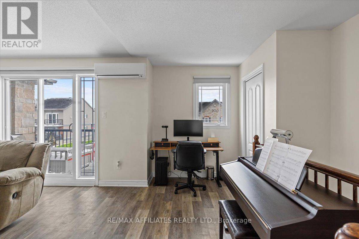 Clarence-rockland, ON K4K0G4,201 Eliot ST #407