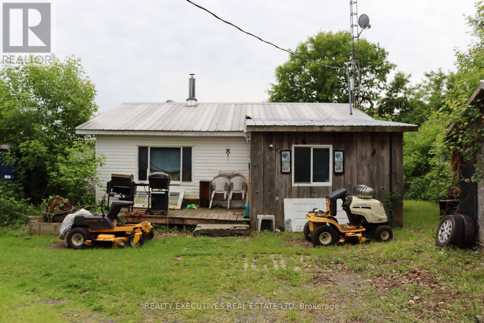 South Dundas, ON K0E1K0,11560 COUNTY 18 ROAD