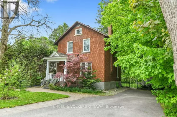 141 MINTO PLACE, Ottawa, ON K1M0B6