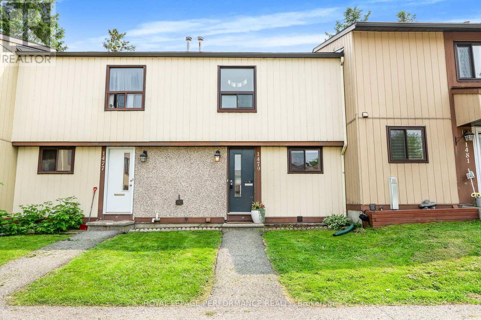 1479 Bethamy LN #7, Ottawa, ON K1J8P7