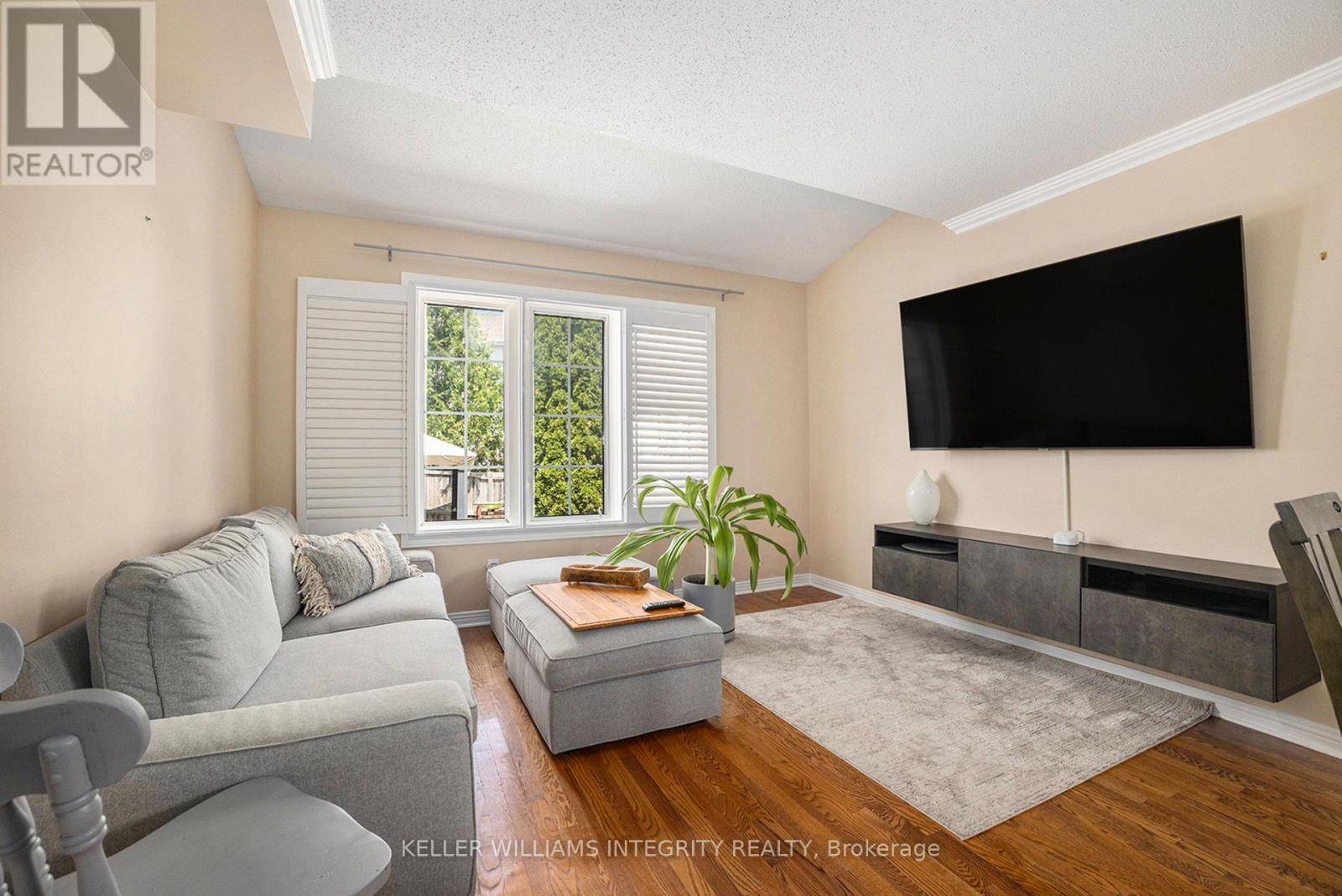 Ottawa, ON K2M2S3,41 MILNER DOWNS CRESCENT