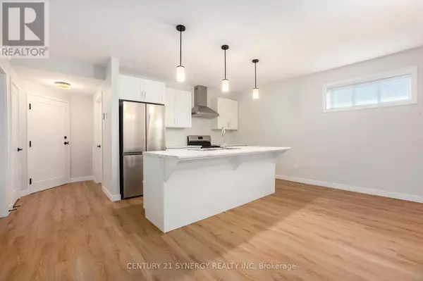 North Stormont, ON K0A1R0,96 Helen ST #B