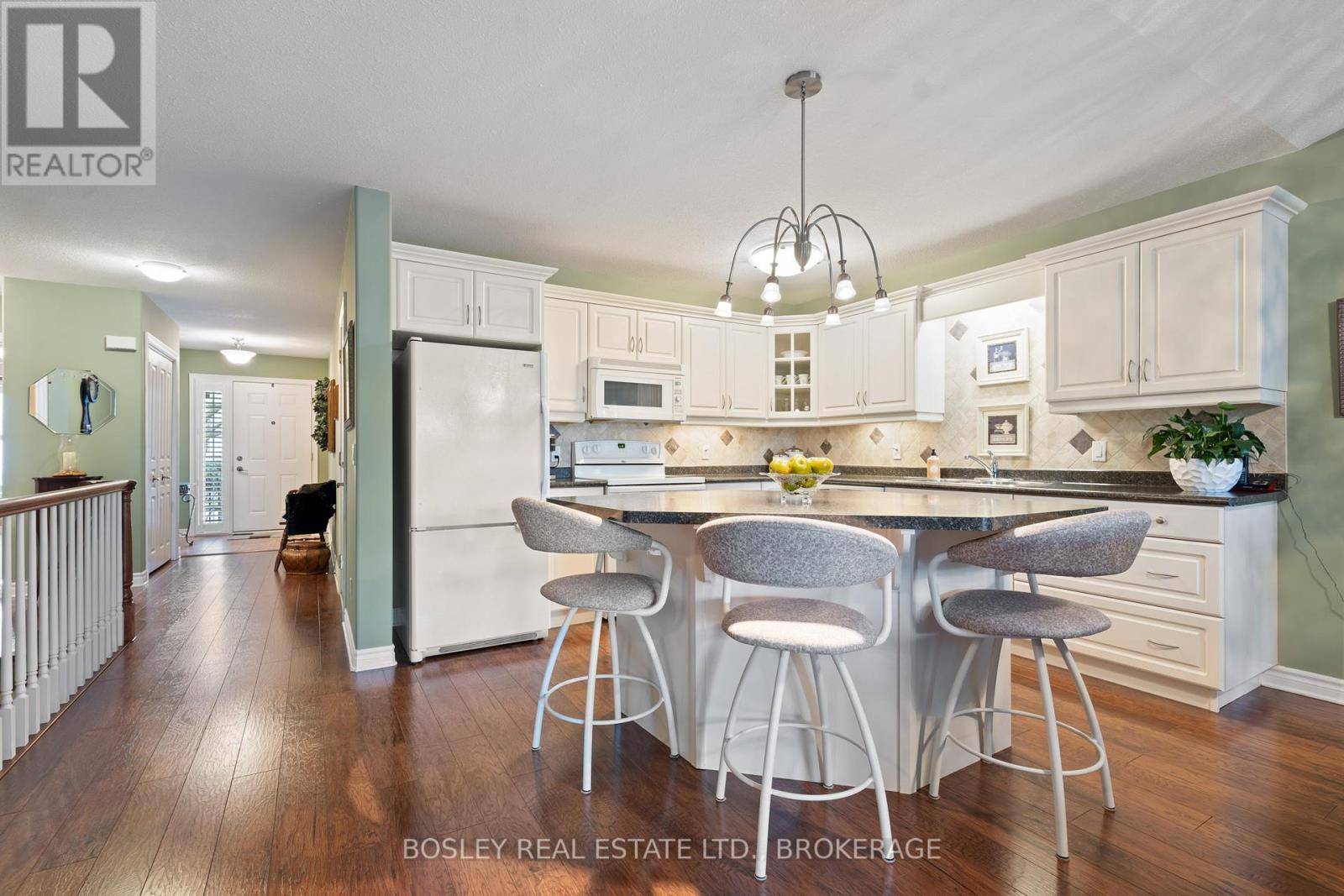St. Catharines (carlton/bunting), ON L2M7Z7,605 Welland AVE #56