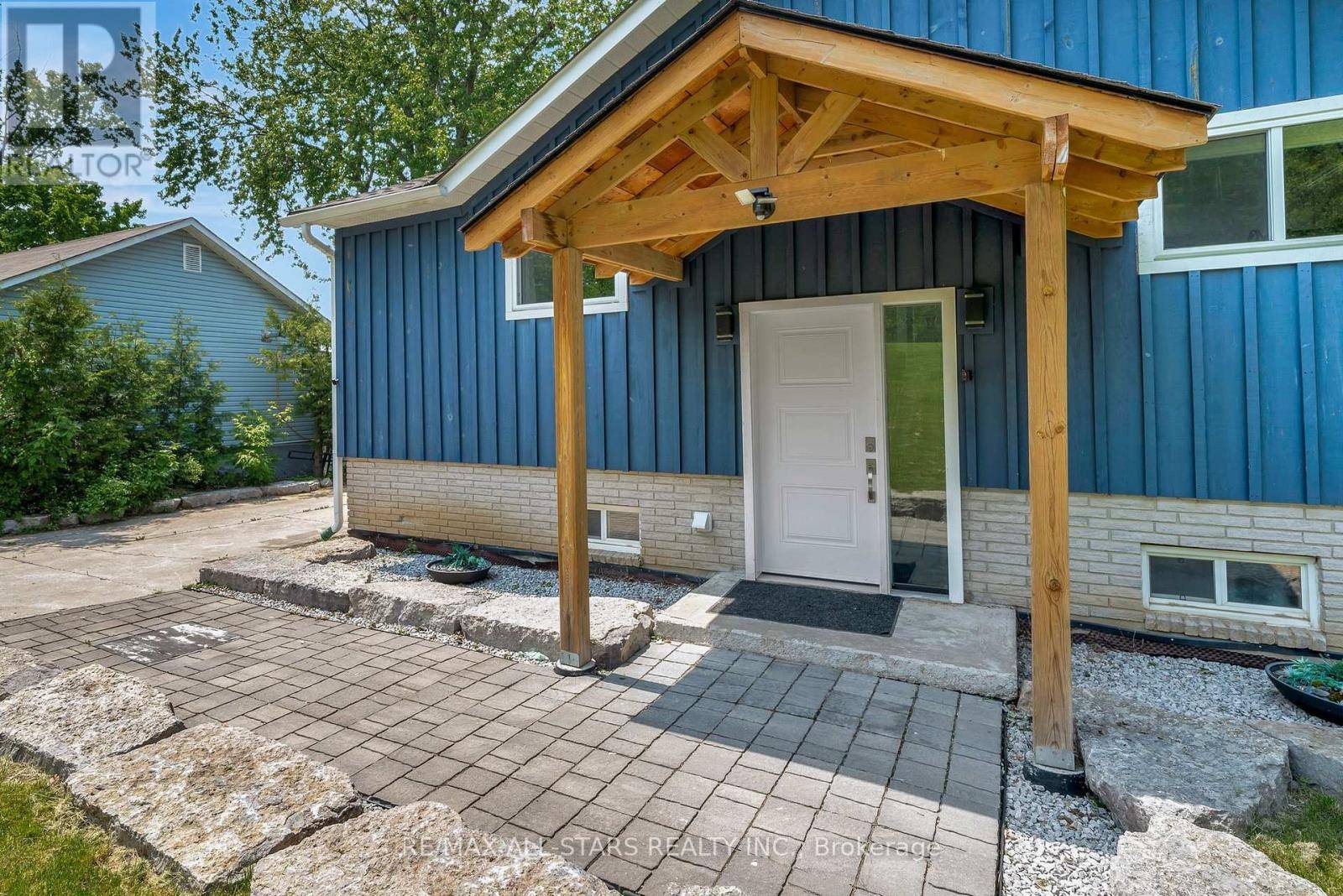 Kawartha Lakes (fenelon), ON K9V4R4,267 SNUG HARBOUR ROAD