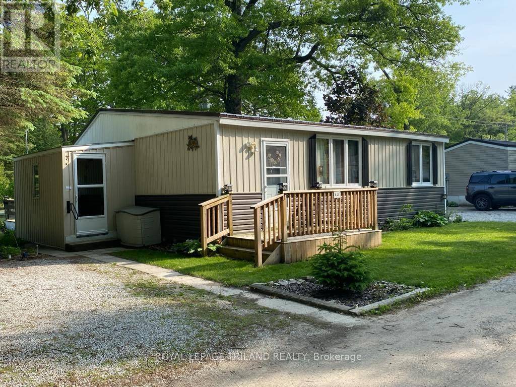 Lambton Shores, ON N0M2N0,9910 Northville CRES #B23