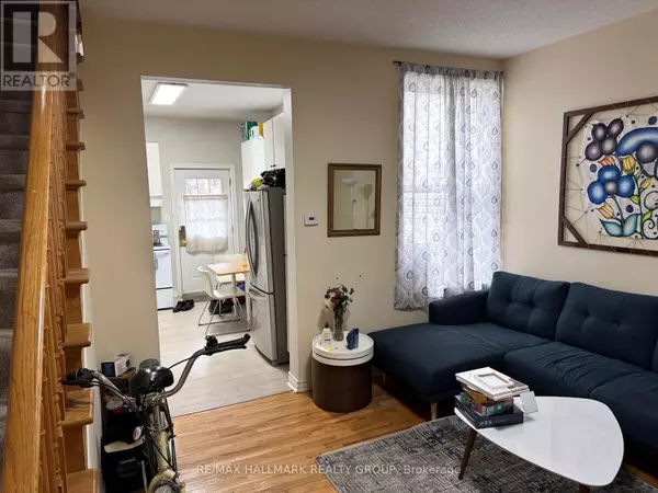 Ottawa, ON K1N7J9,478 CUMBERLAND STREET