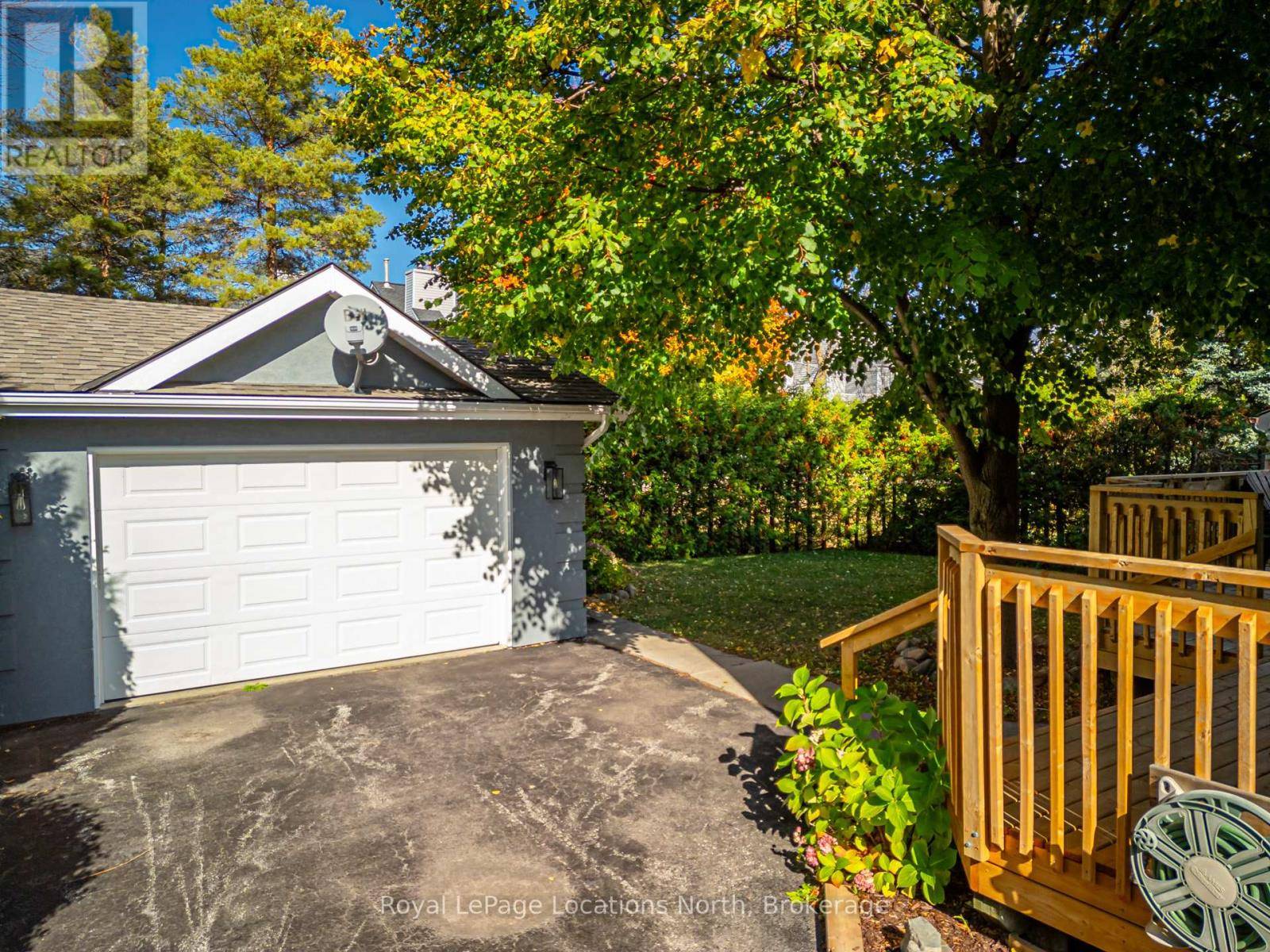 Blue Mountains, ON L9Y0M7,137 PIONEER LANE