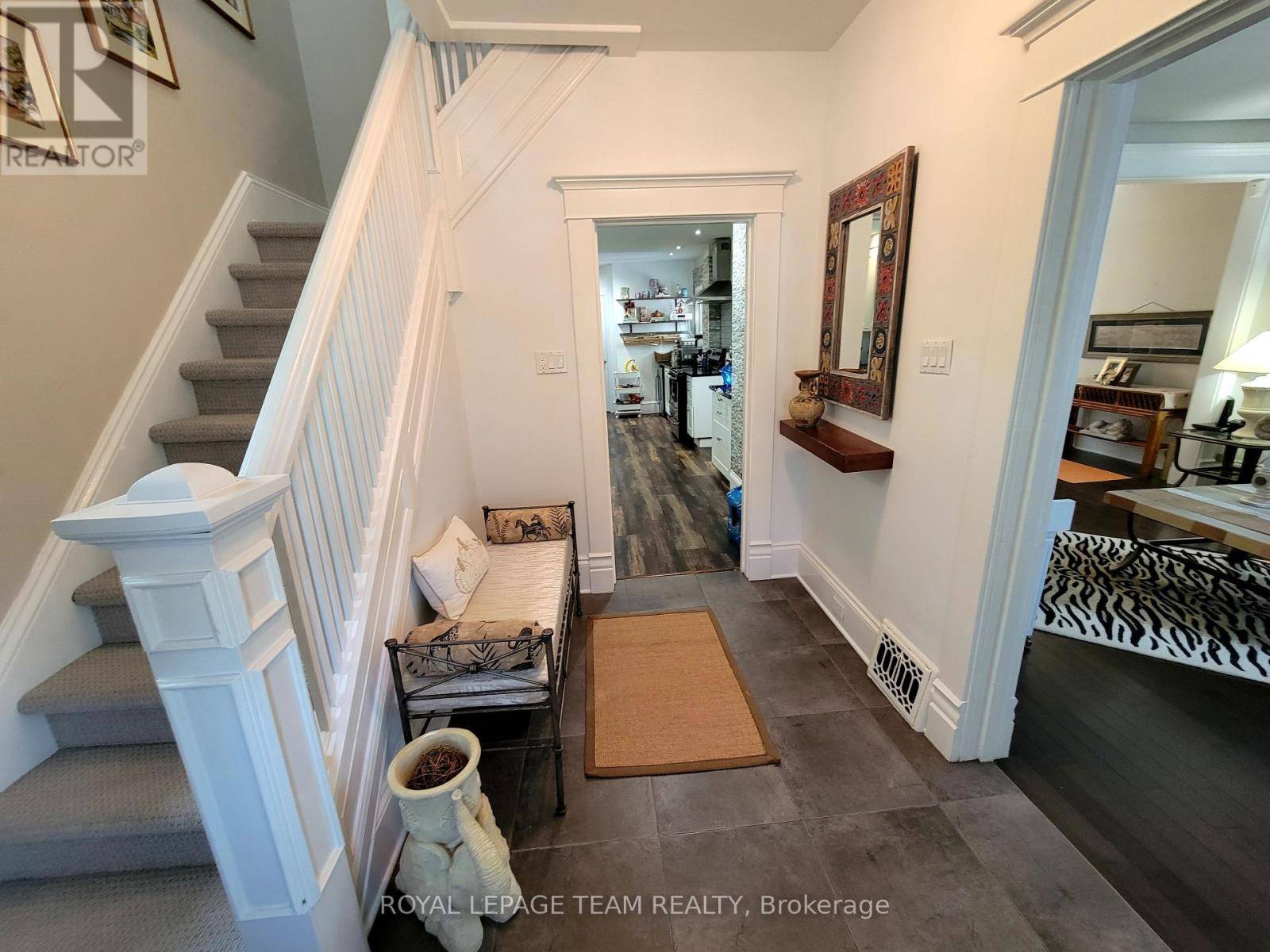 North Glengarry, ON K0C1T0,16 PETER STREET S