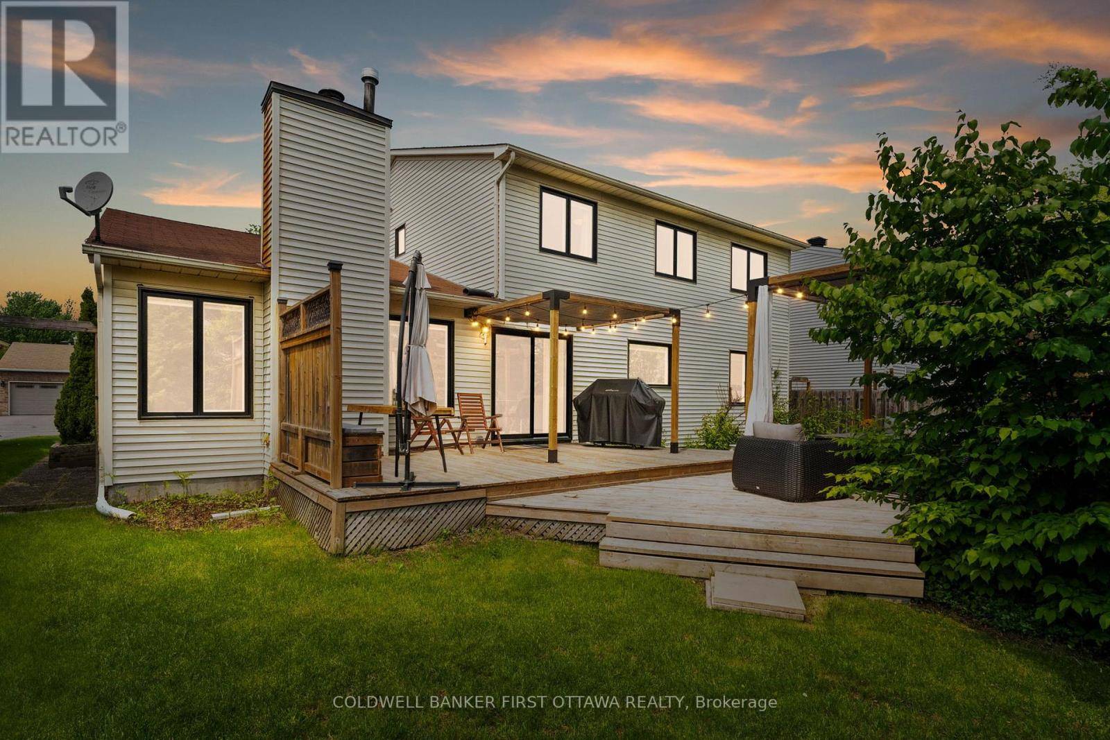 Ottawa, ON K1T2R9,2722 WYLDEWOOD STREET